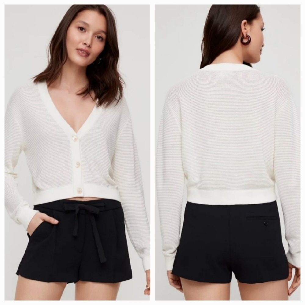 Wilfred 4 Modern Contemporary Minimalist Quiet Luxury Vacation Crepe Shorts